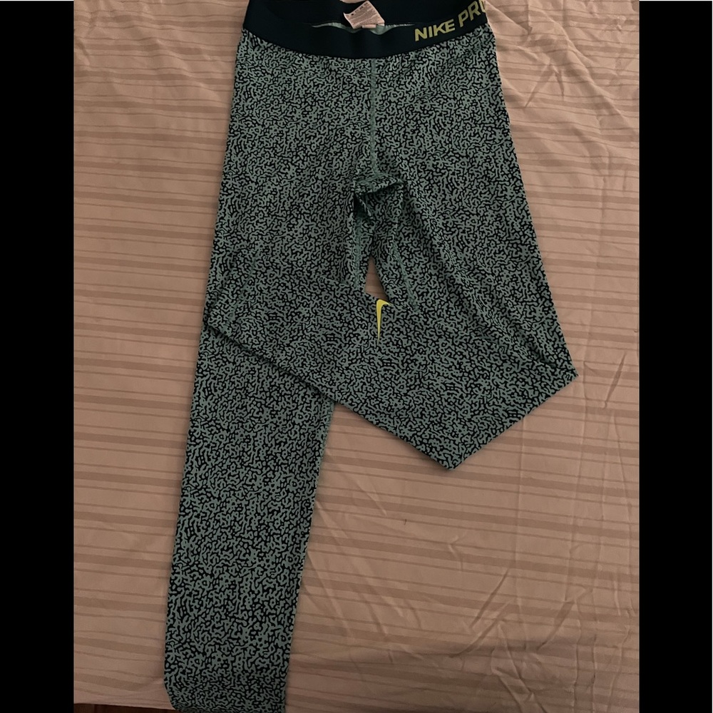 Nike leggings